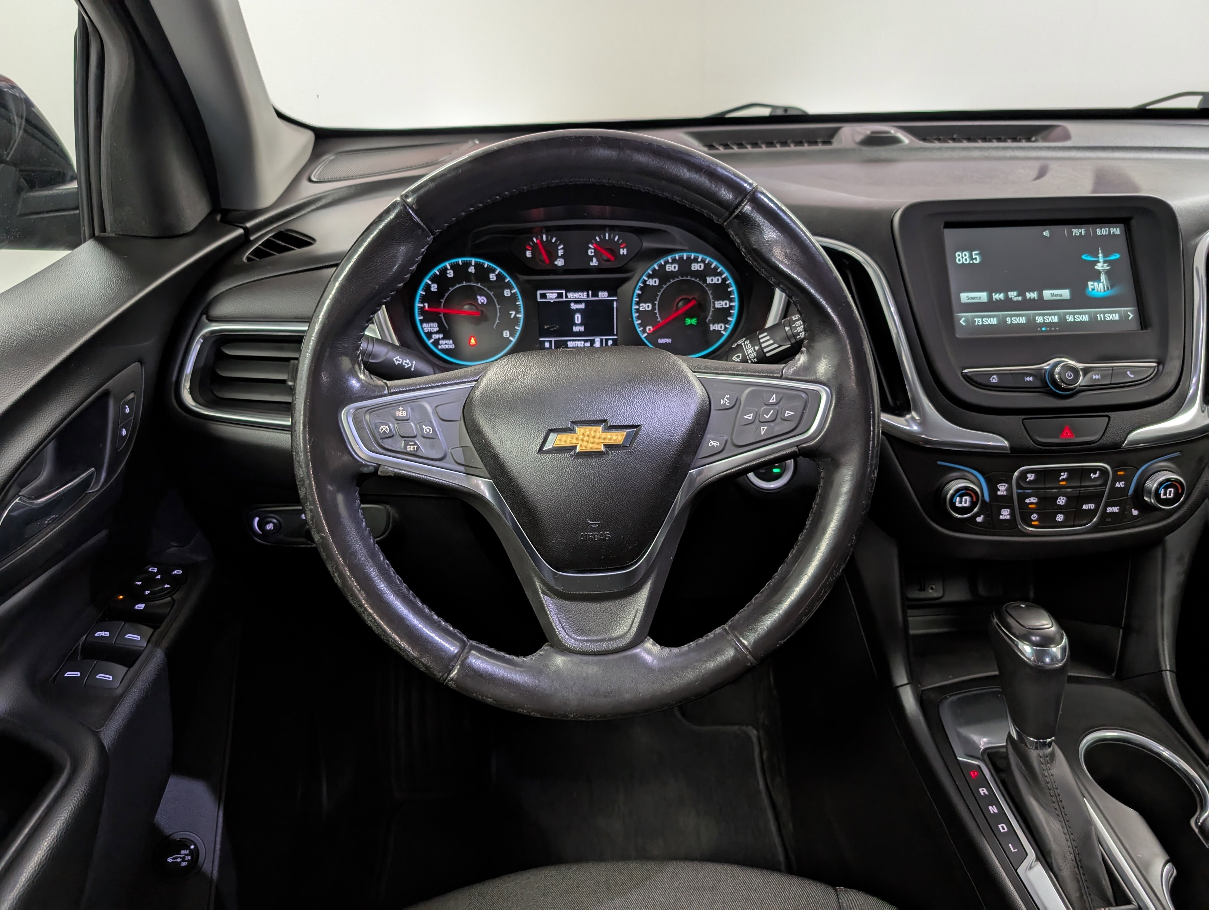 2018 Chevrolet Equinox LT photo 4