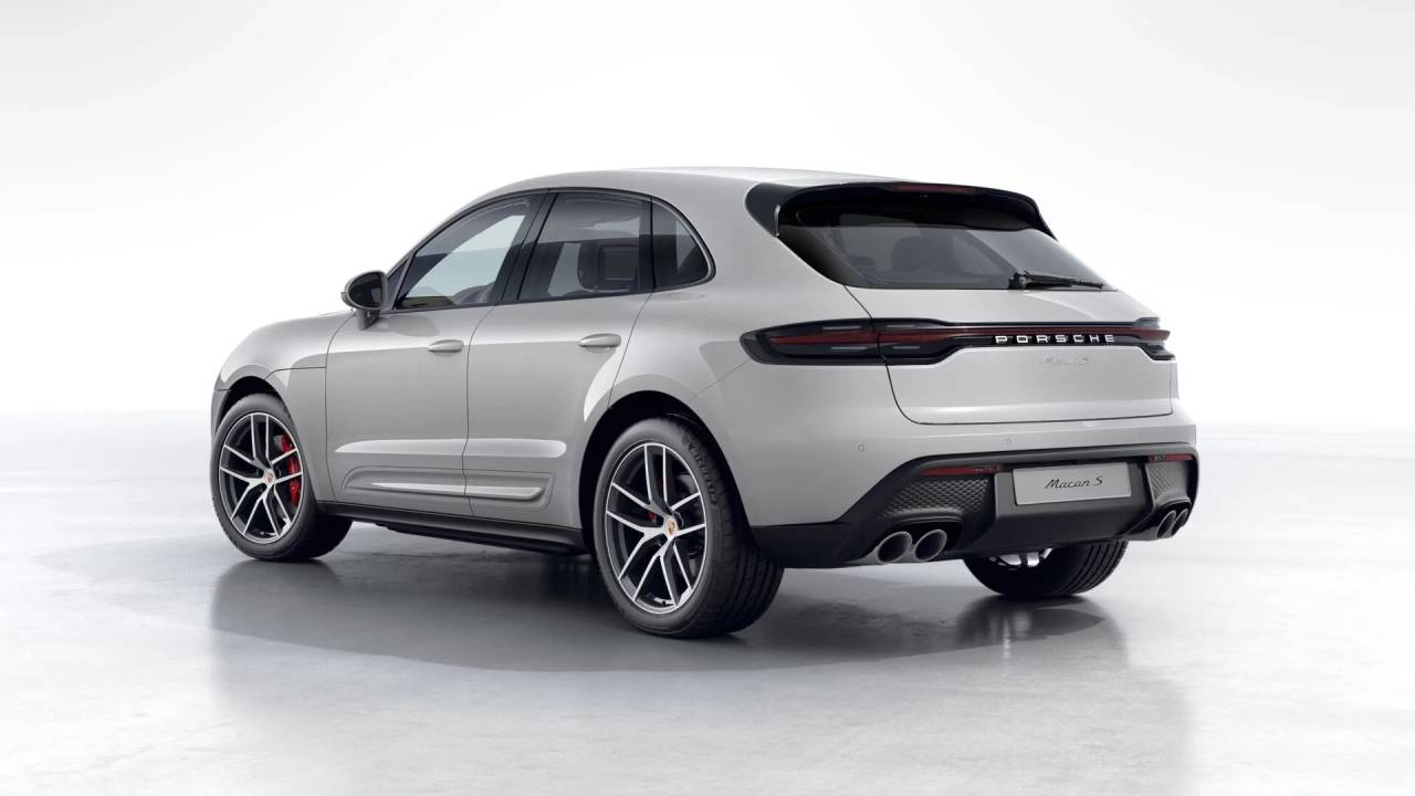 2026 Porsche Macan S photo 2