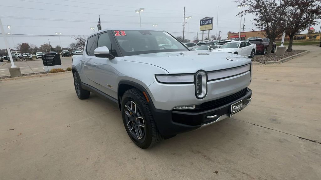Used 2023 Rivian R1T Adventure with VIN 7FCTGAAA5PN019625 for sale in Waterloo, IA