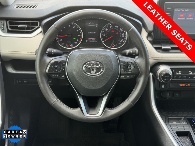 2020 Toyota RAV4 XLE Premium photo 28