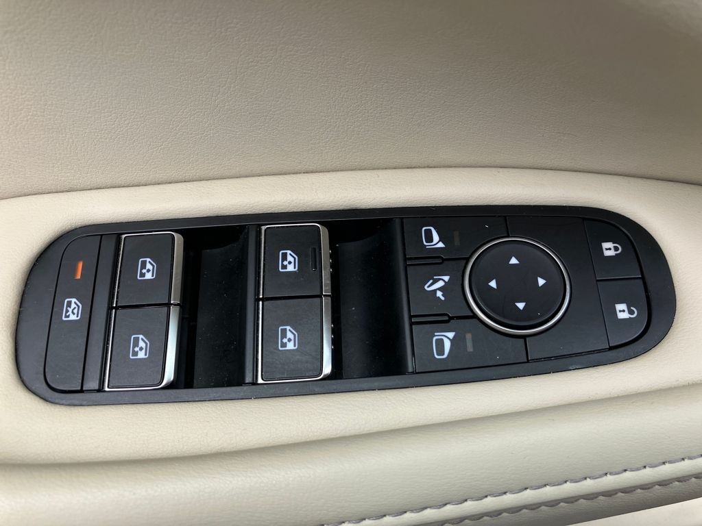 2022 Infiniti QX60 Luxe photo 29