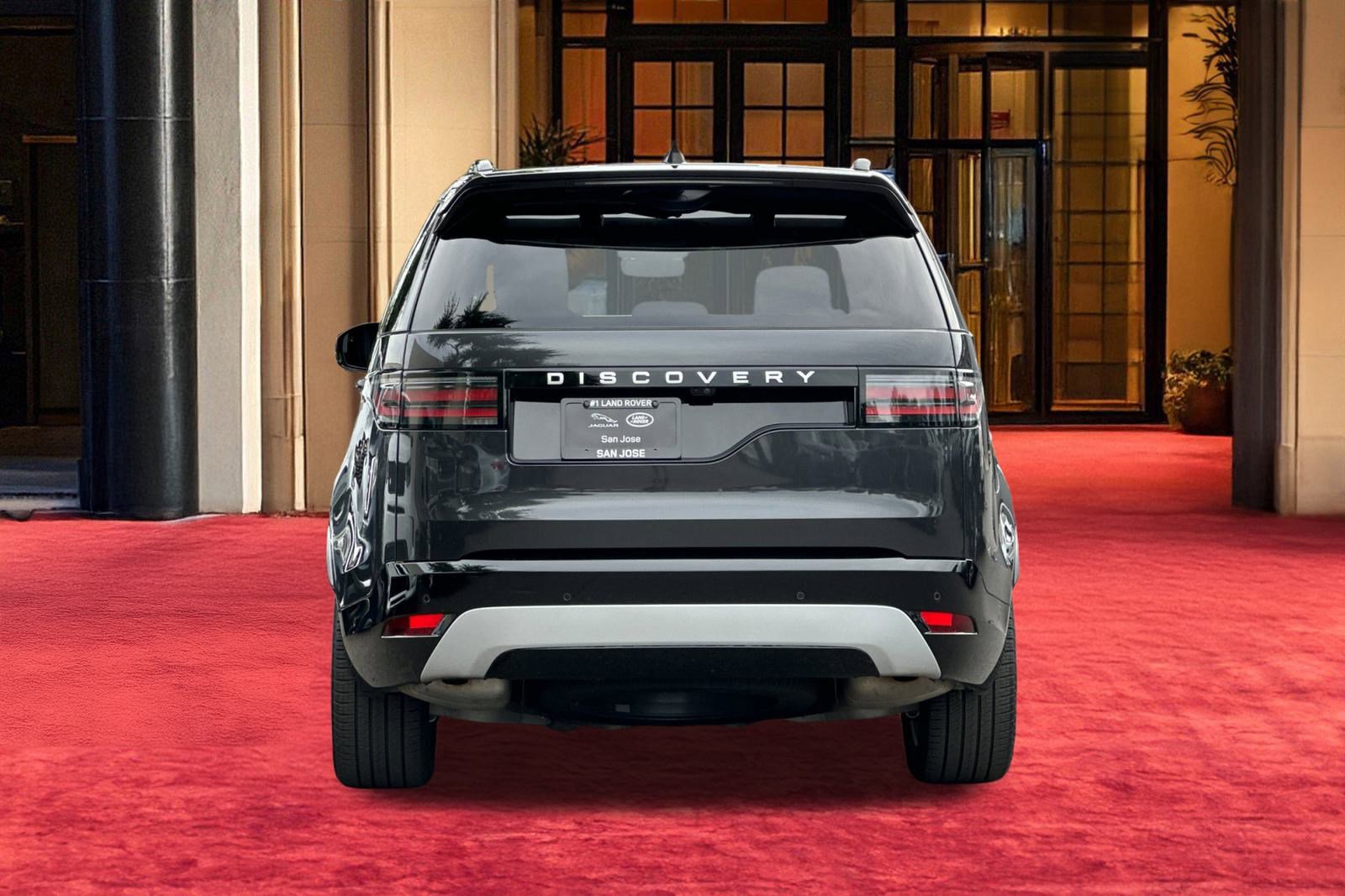 2024 Land Rover Discovery Metropolitan Edition photo 10