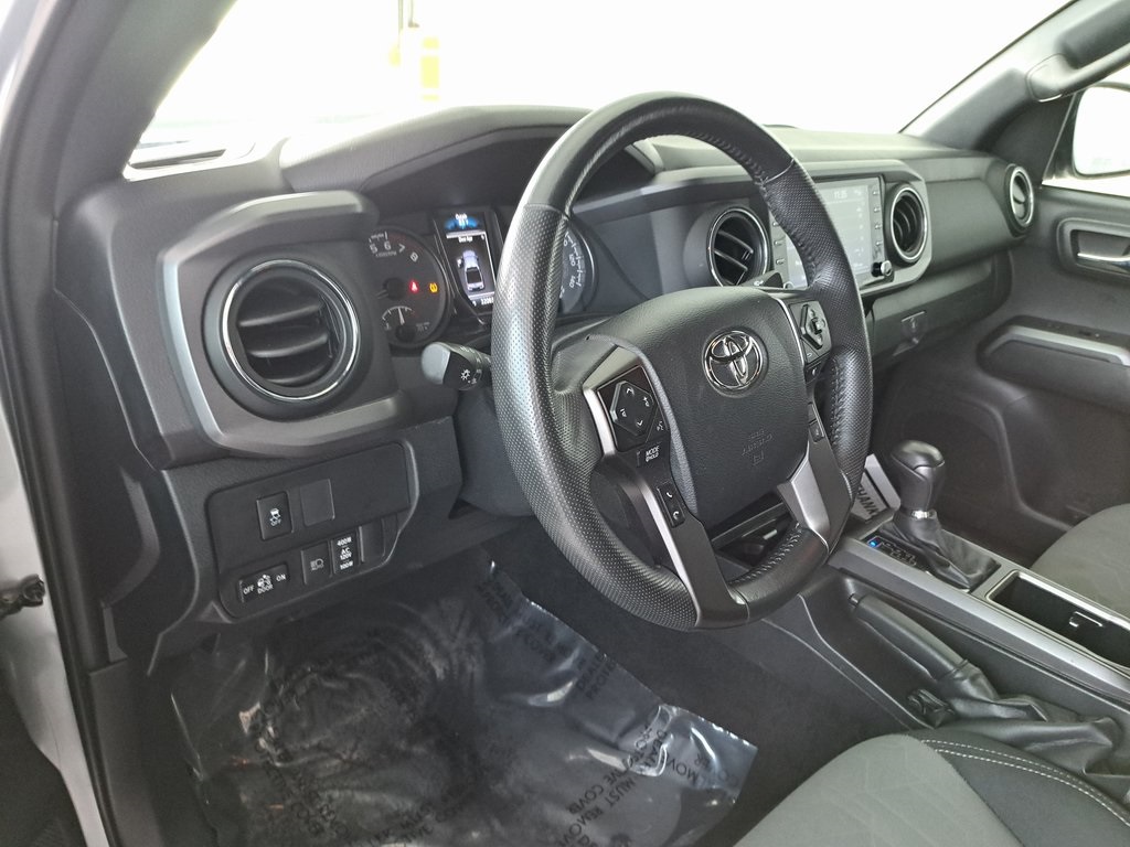 2023 Toyota Tacoma TRD Off-Road photo 8