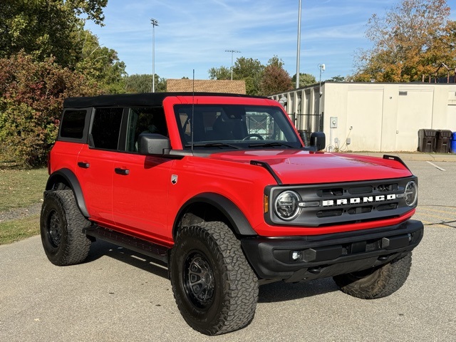 2022 Ford Bronco Base Big Bend Black Diamond Outer Banks photo 3