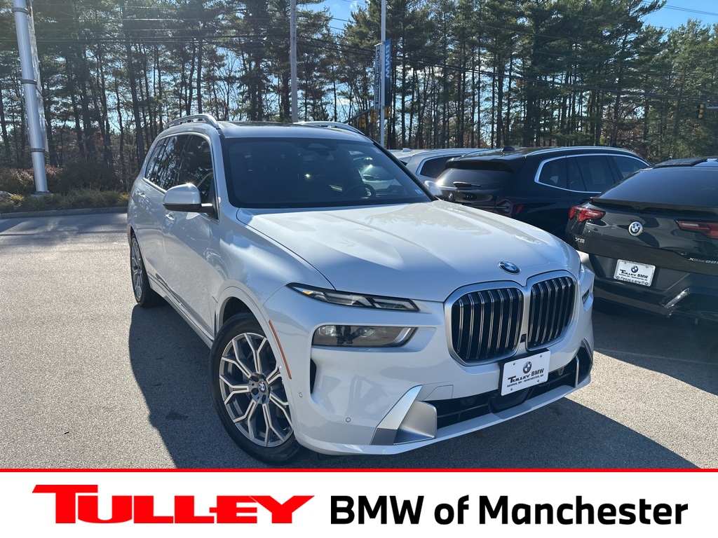2025 BMW X7 40i's photo
