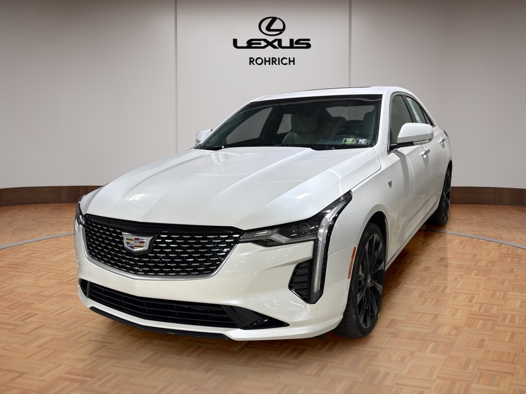 2022 Cadillac CT4 Luxury's photo