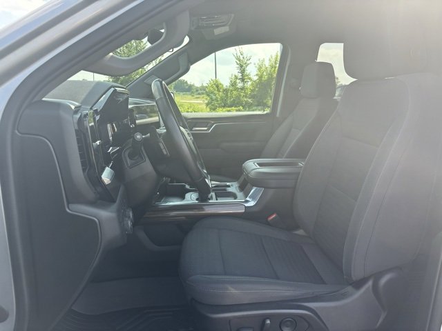 2022 Chevrolet Silverado 1500 RST photo 10