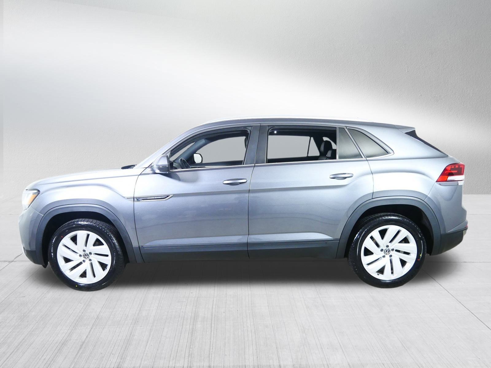 2020 Volkswagen Atlas Cross Sport SE photo 4