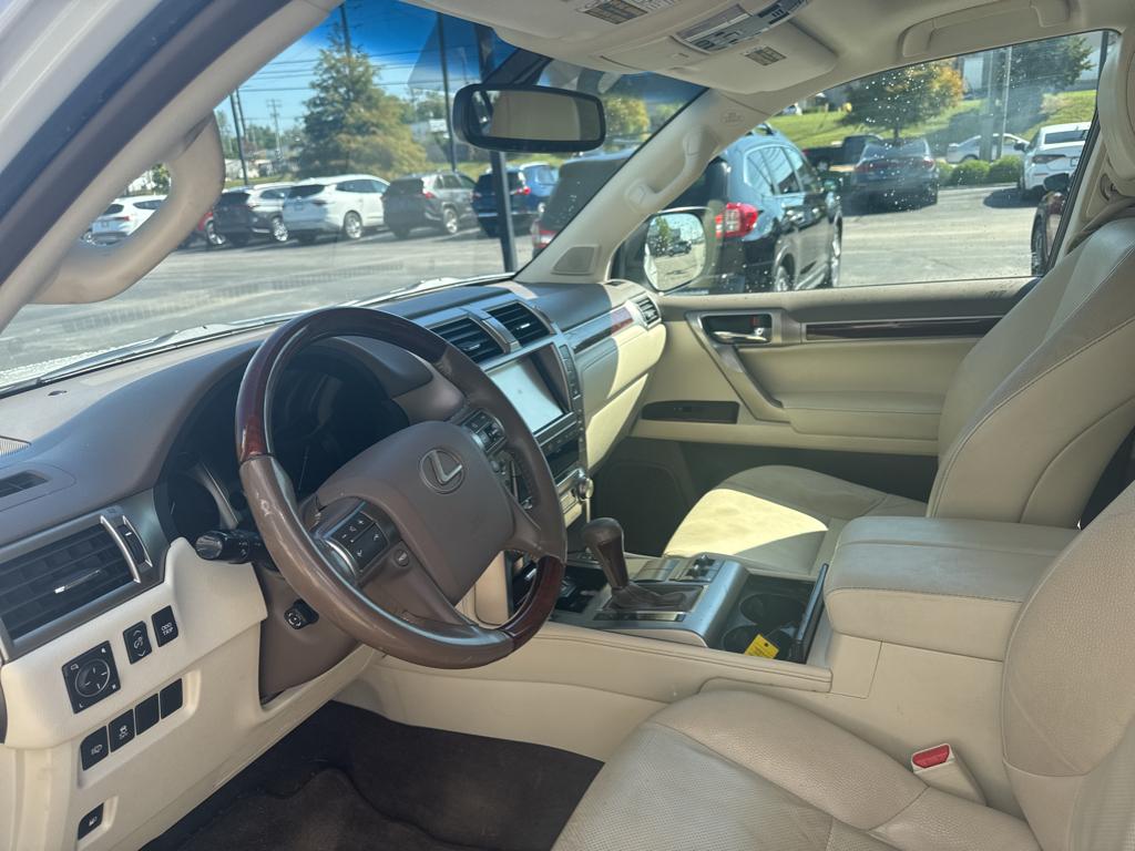 2015 Lexus GX 460 Base photo 8