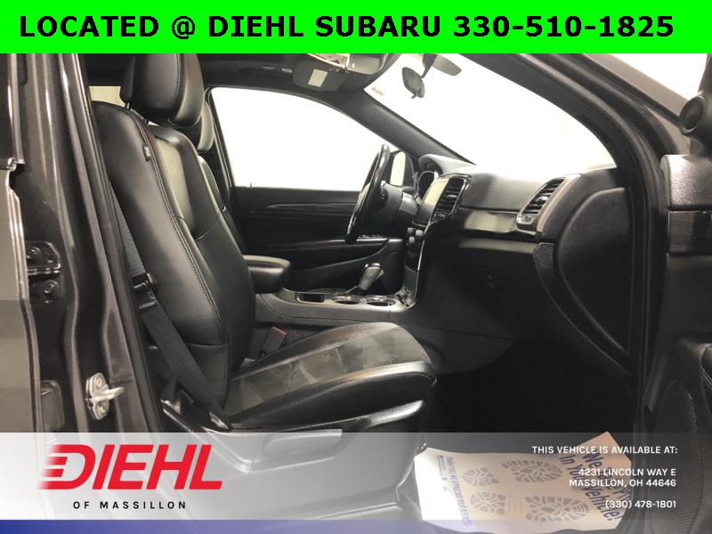 2021 Jeep Grand Cherokee Laredo X photo 2