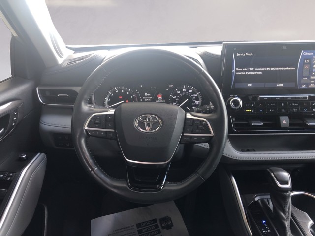 2021 Toyota Highlander Limited photo 12