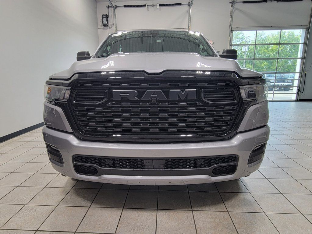 2025 Ram 1500 Tradesman photo 2