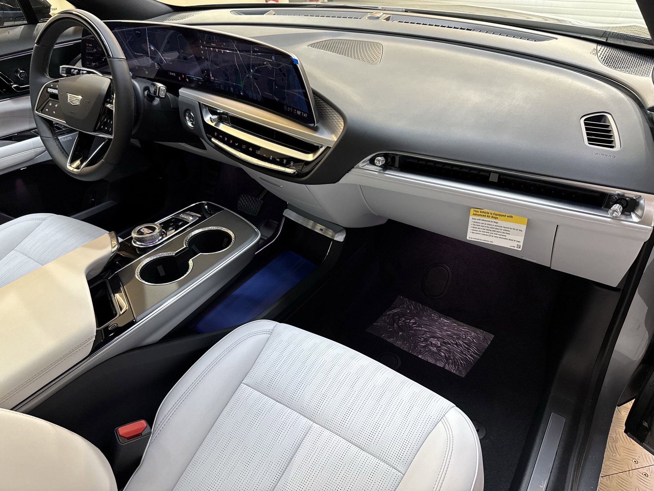 2025 Cadillac Lyriq Sport photo 48