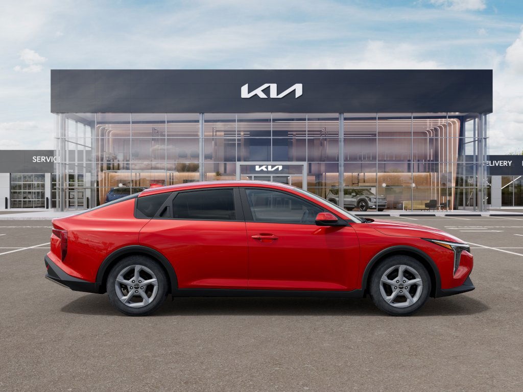 2025 Kia K4 LXS photo 6