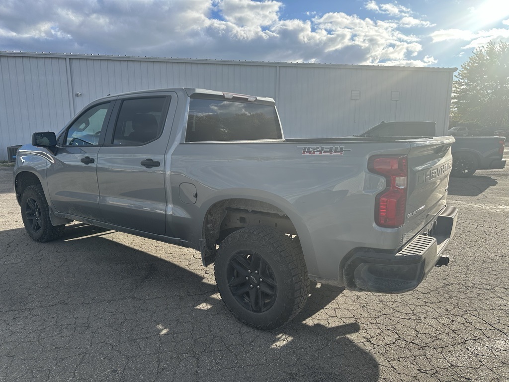 2024 Chevrolet Silverado 1500 Custom Trail Boss photo 2