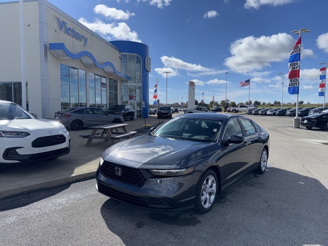 2025 Honda Accord LX's photo