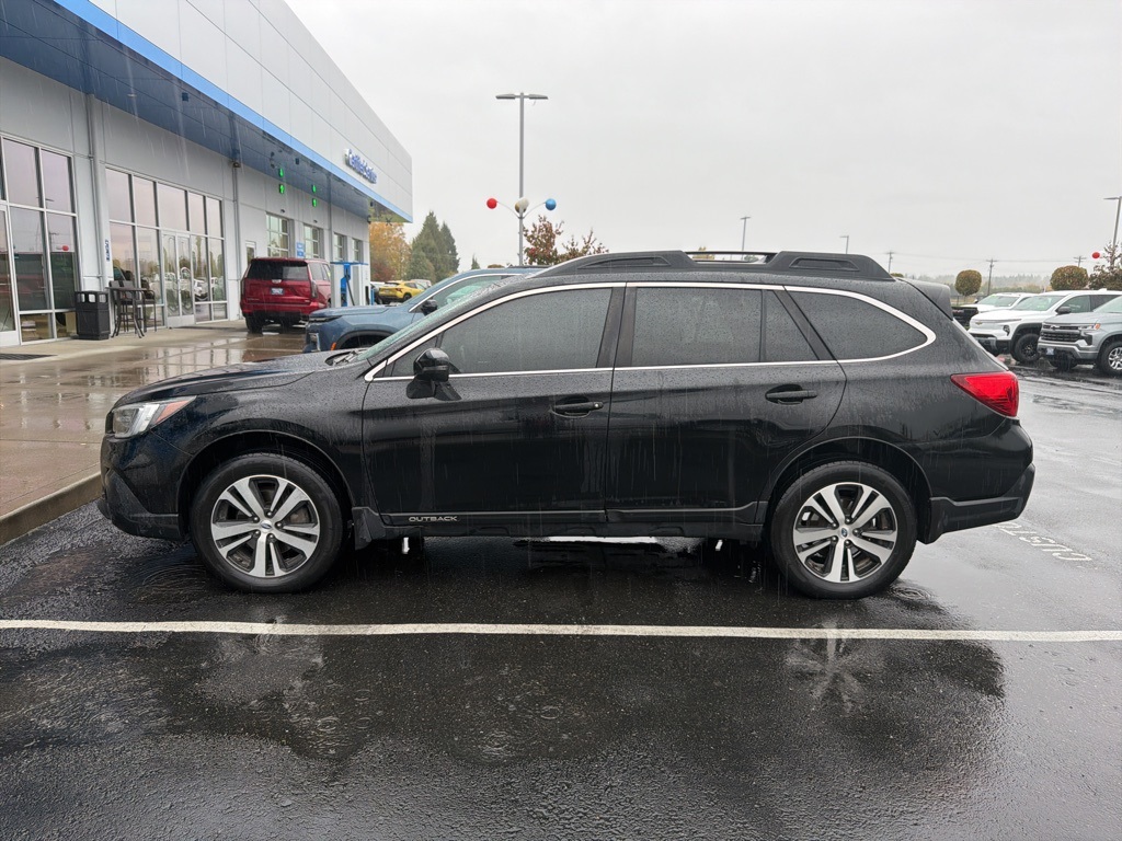 Used 2018 Subaru Outback Limited with VIN 4S4BSANC2J3217962 for sale in Arlington, WA