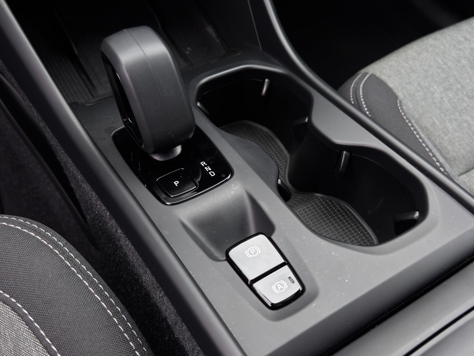 2025 Volvo XC40 Core photo 19