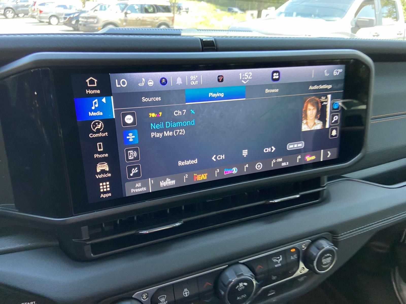 2024 Jeep Gladiator Mojave photo 15