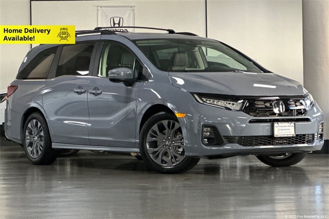2026 Honda Odyssey Touring's photo