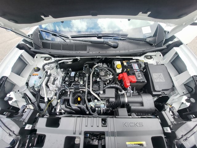 2025 Nissan Kicks SV photo 10
