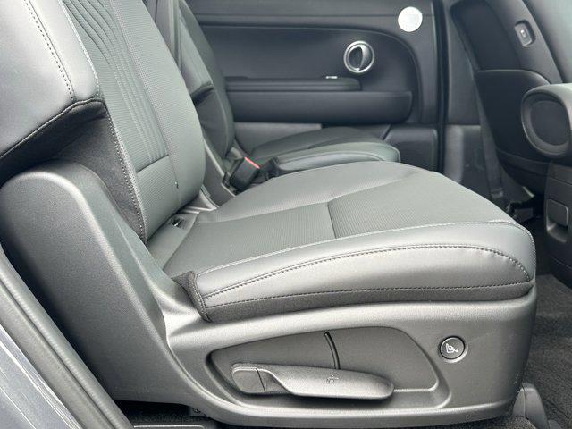 2026 Hyundai Palisade SEL photo 13