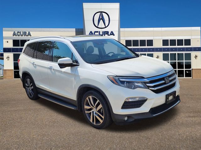 2017 Honda Pilot Touring's photo