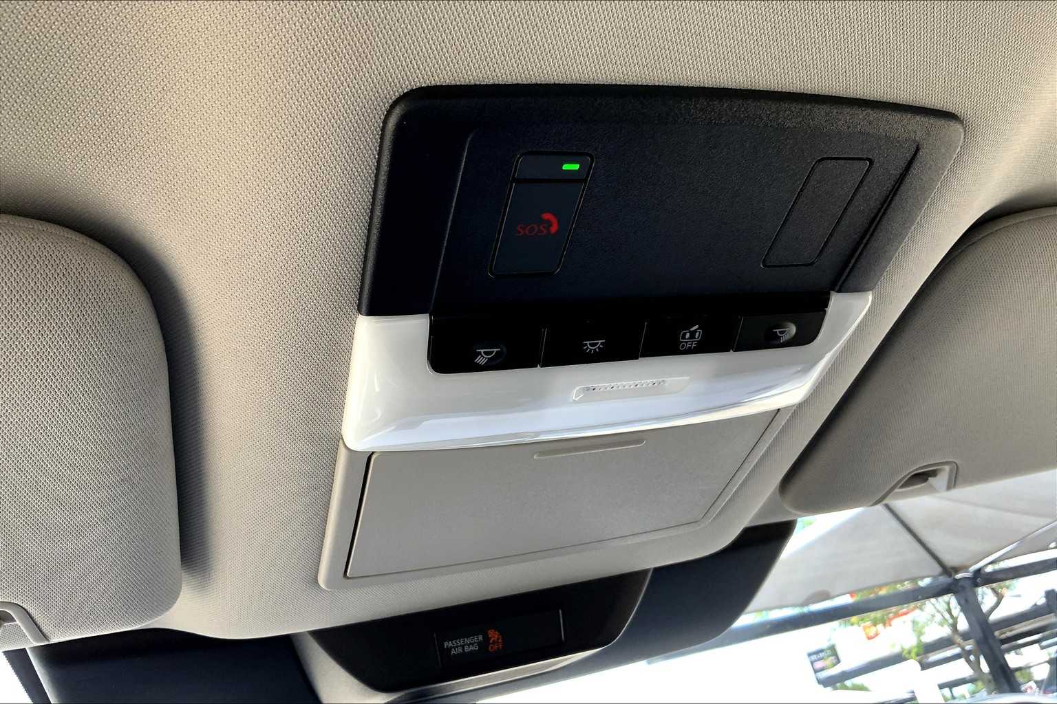 2025 Nissan Pathfinder SV photo 28