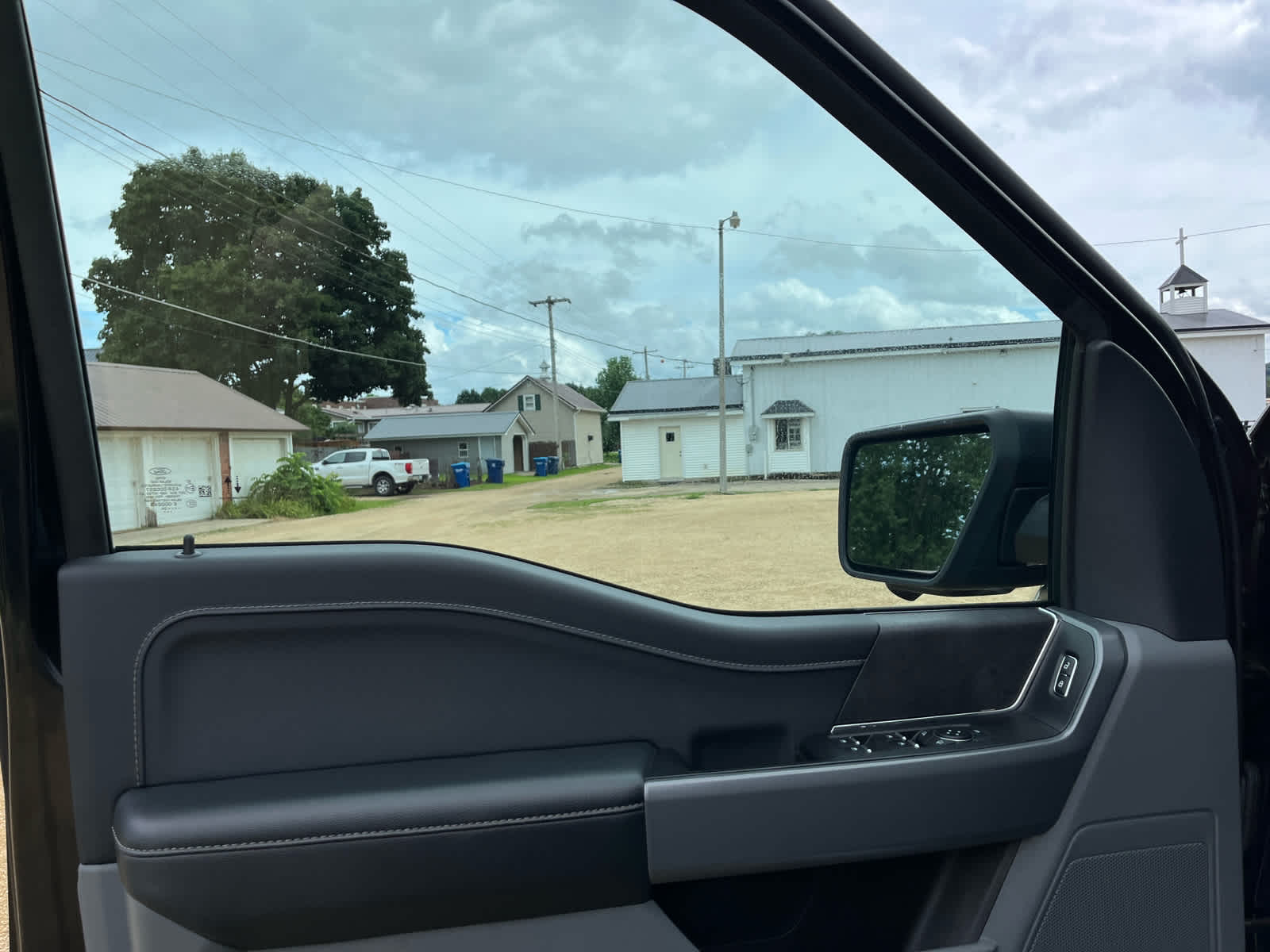 2024 Ford F-150 XLT photo 14