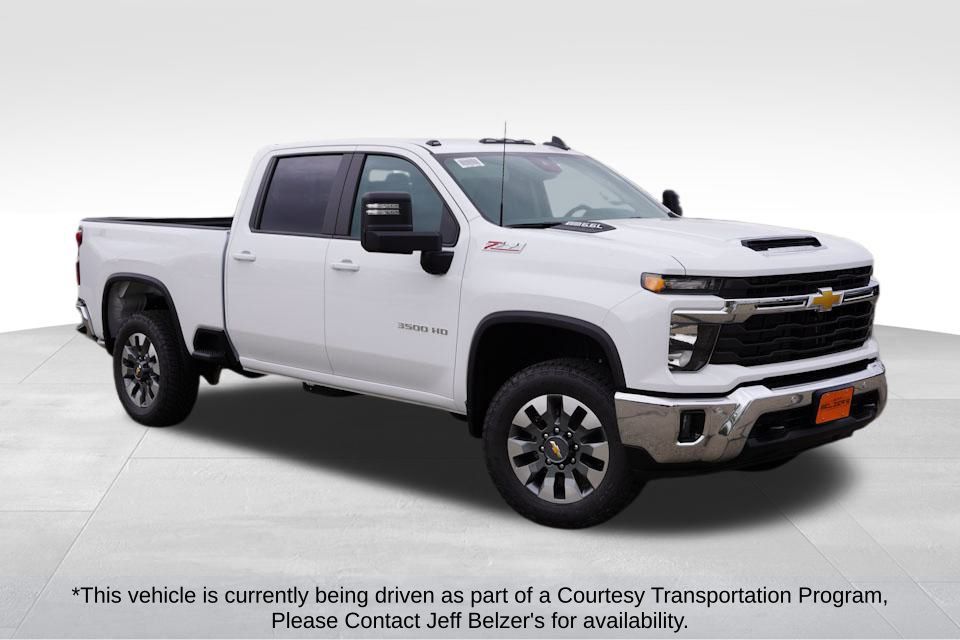 2026 Chevrolet Silverado HD LT's photo