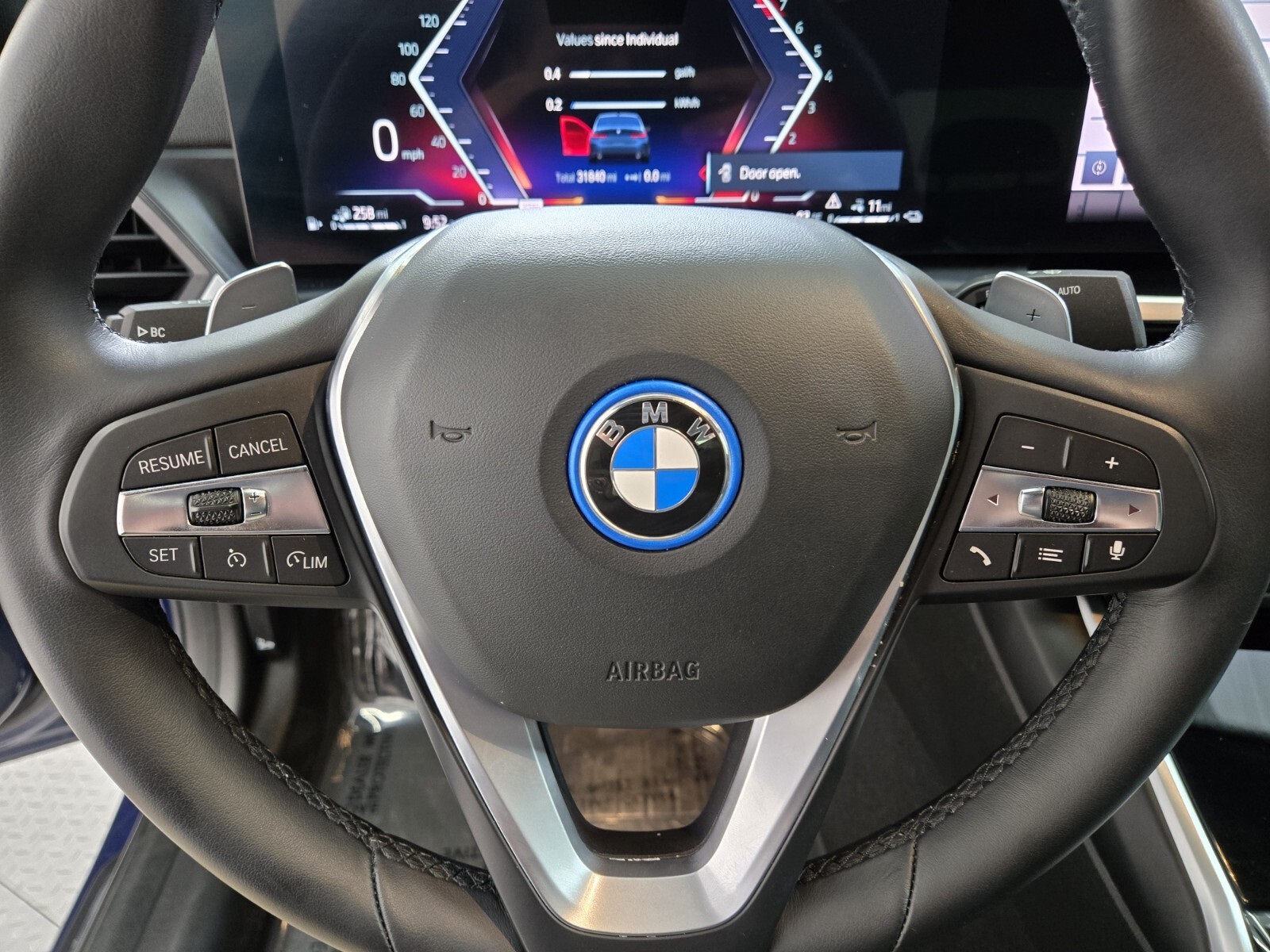 2023 Bmw 330e photo 23