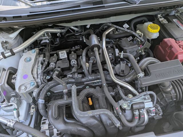 2025 Nissan Sentra SV photo 9
