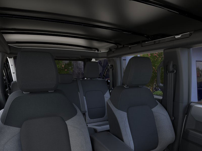 2025 Ford Bronco Base photo 11