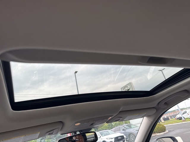 2022 Infiniti Q50 LUXE photo 13