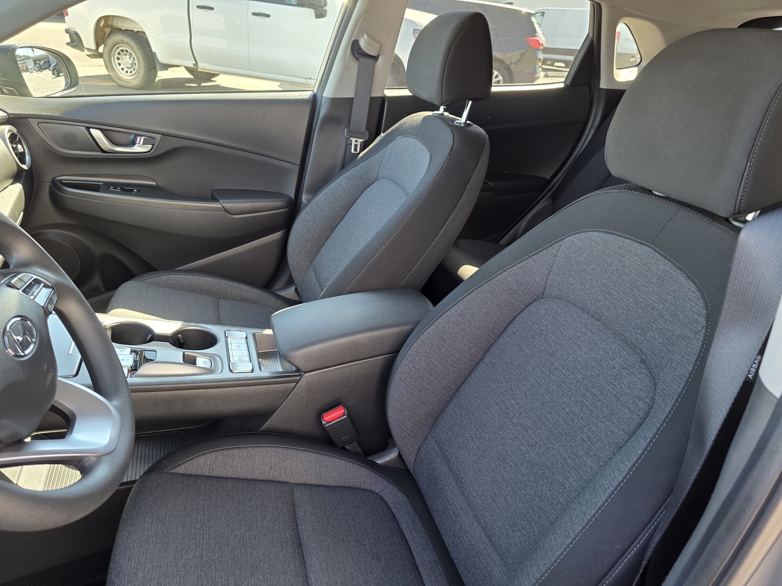 2022 Hyundai Kona Electric SEL photo 20