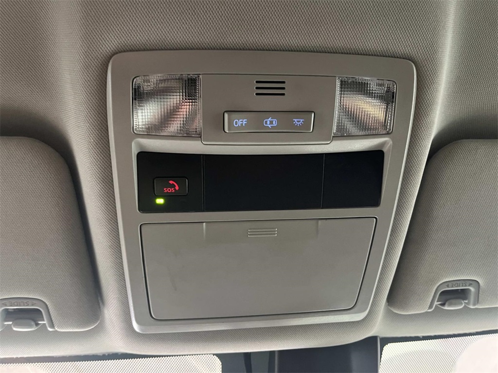 2023 Toyota Tacoma SR5 photo 12
