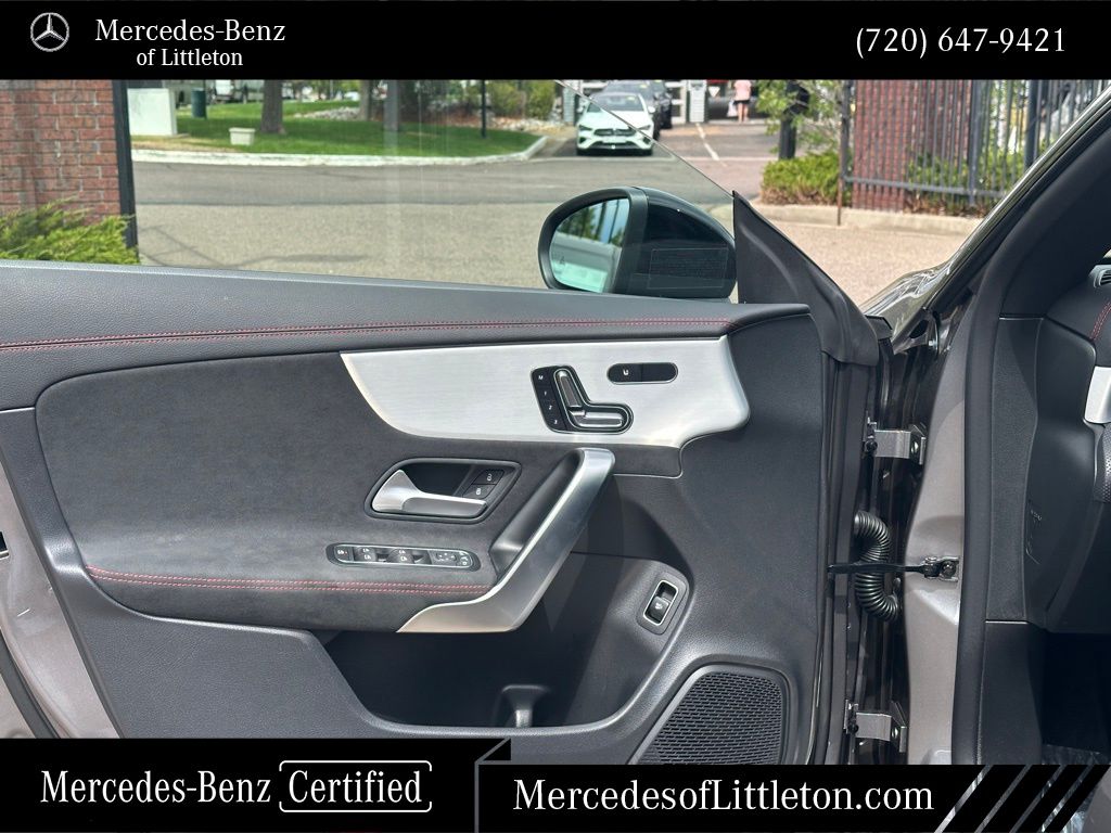 2025 Mercedes Benz CLA 250 4MATIC photo 12
