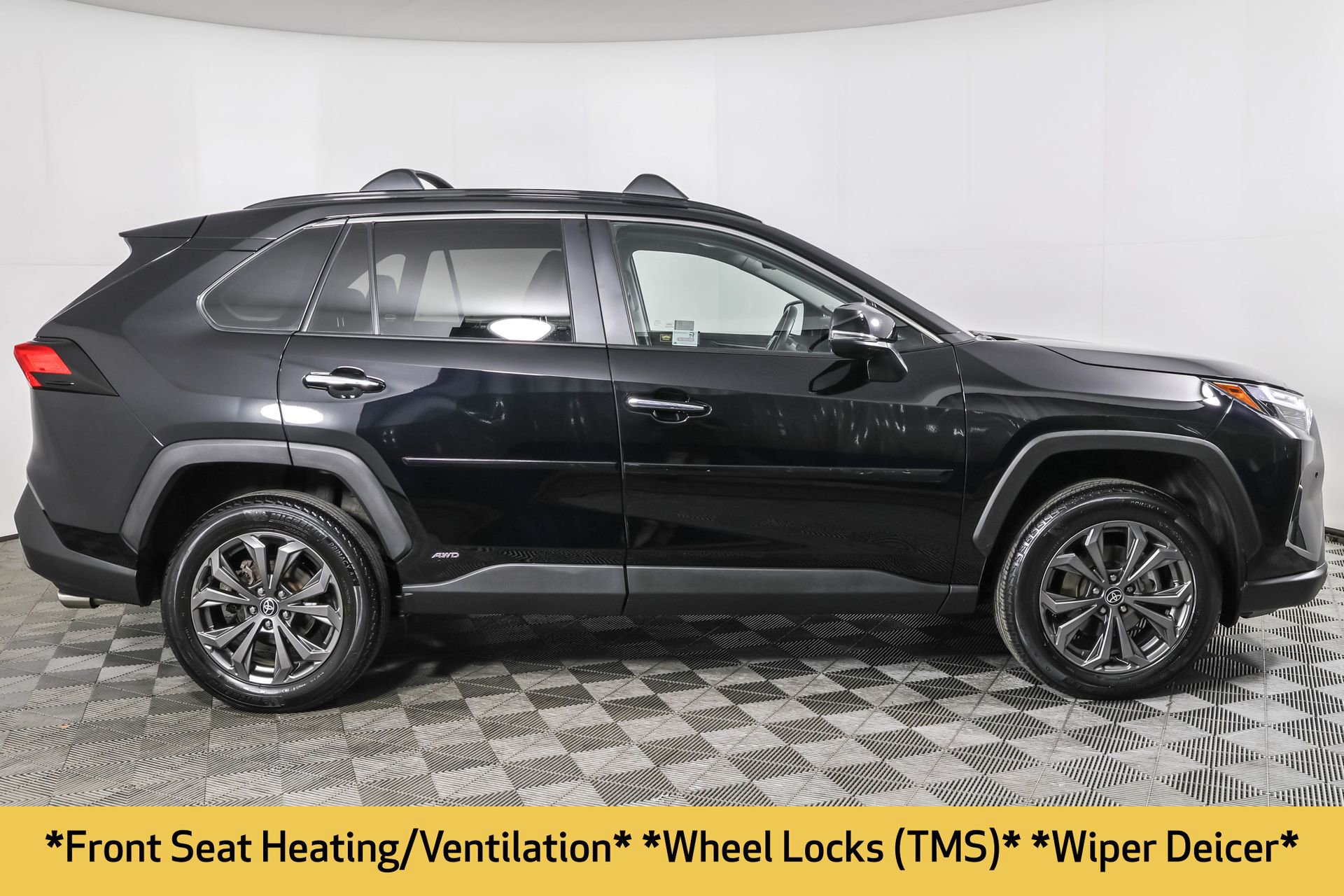 2022 Toyota RAV4 Hybrid Limited photo 7