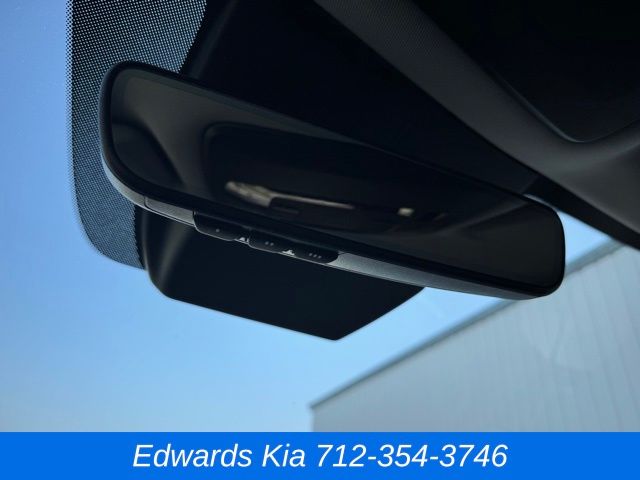 2023 Kia Carnival LX photo 30