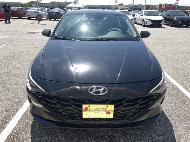 2021 Hyundai Elantra SEL photo 3