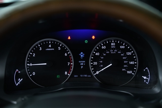 2014 Lexus ES 350 photo 3