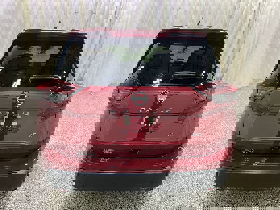 2026 Nissan Rogue S photo 4