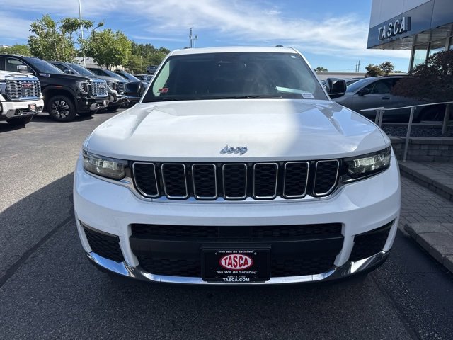 2022 Jeep Grand Cherokee Limited photo 2