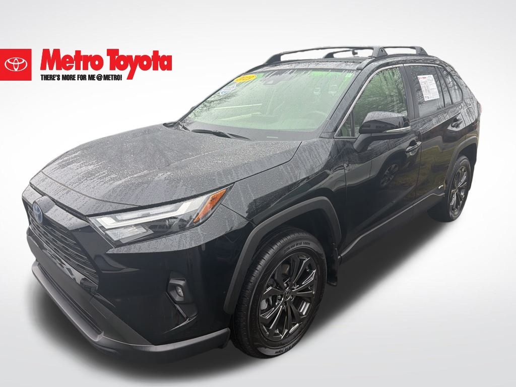 2023 Toyota RAV4 XLE Premium's photo