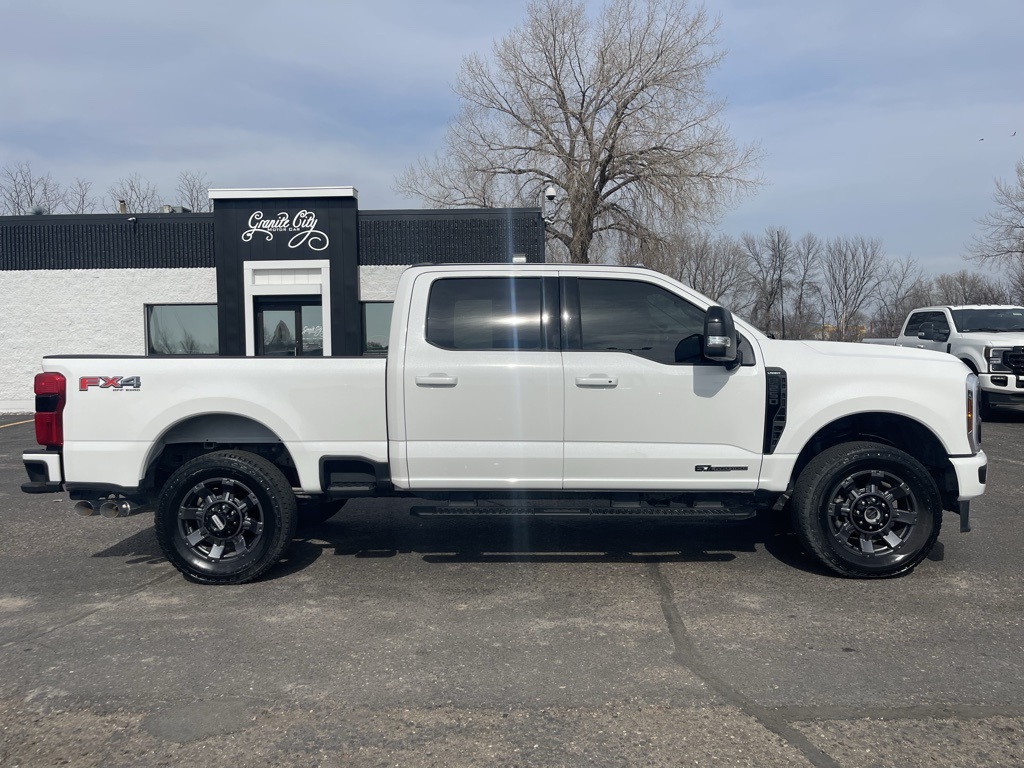 2024 Ford F-250 Lariat photo 3