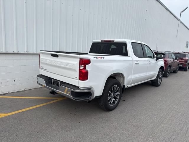 2024 Chevrolet Silverado 1500 LT photo 4