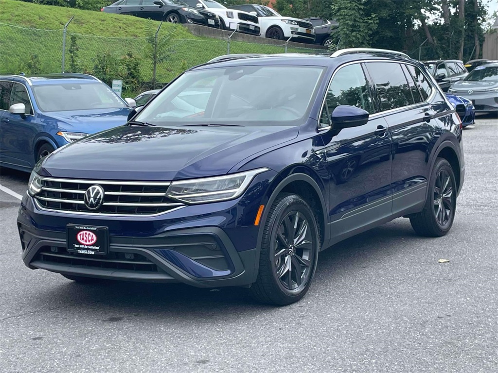 2024 Volkswagen Tiguan SE Wolfsburg Edition photo 2