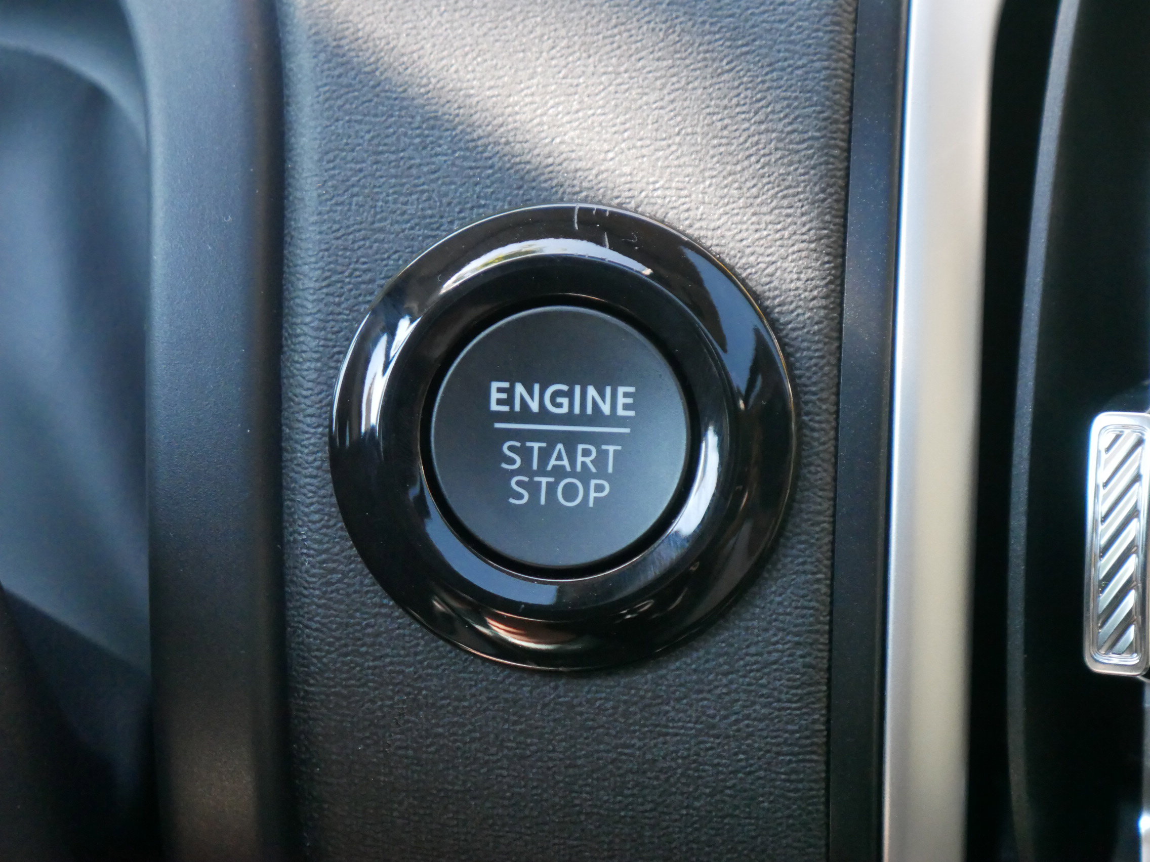 2025 Ford Expedition photo 7