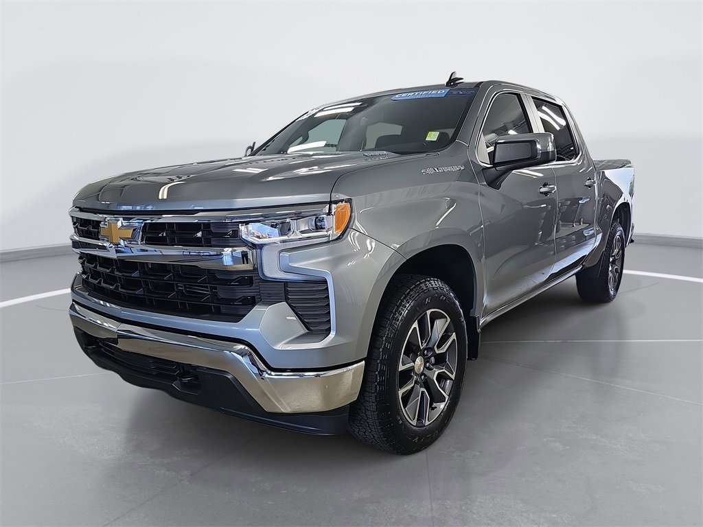2024 Chevrolet Silverado 1500 LT photo 3