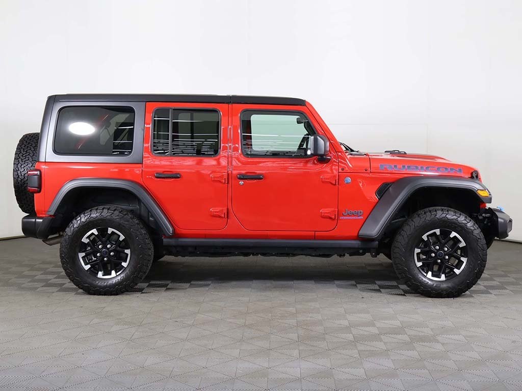 2024 Jeep Wrangler Rubicon 4xe photo 14